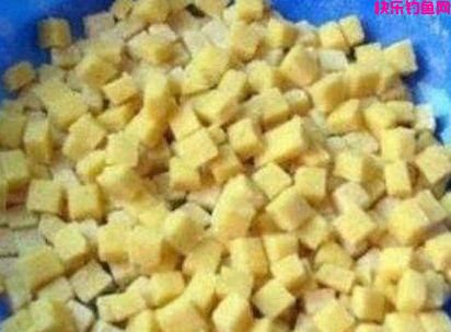 老钓友不愿透漏的3款天然饵料配方，5分钟看完，钓鱼经常爆护！(图2)