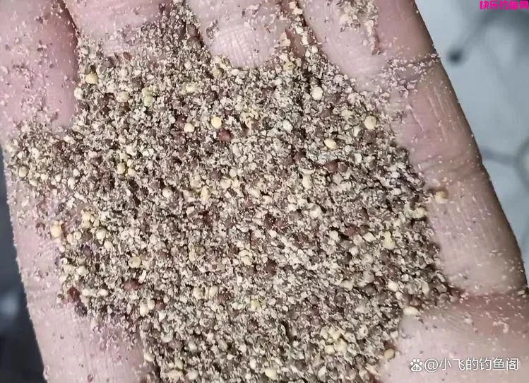 天气热这5个饵料配方钓鲤鱼好用，专为野钓而生，便宜且好用(图5)