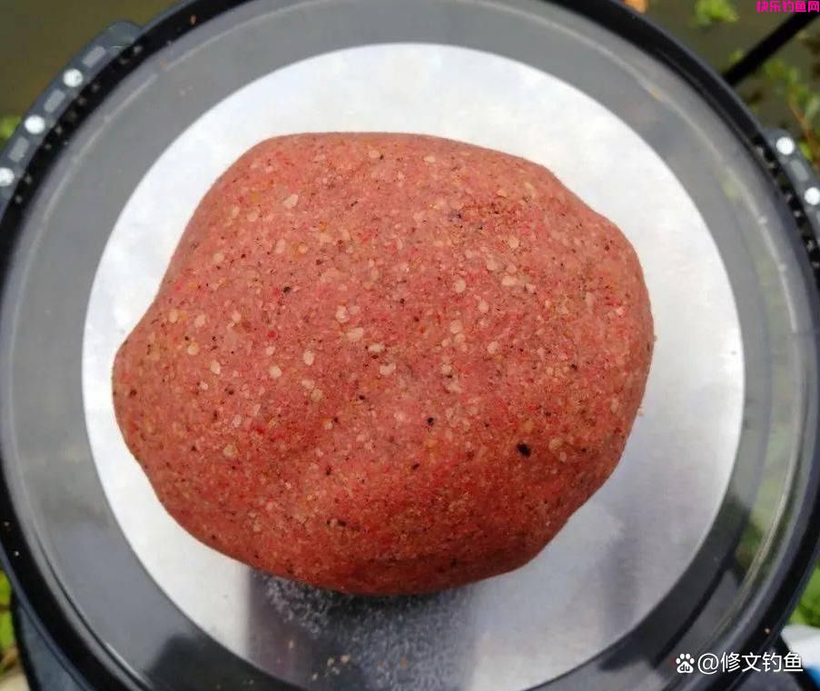 钓鱼干货：自制一款针对鲫鱼鲤鱼的高性价比饵料，野钓贼好用(图7)