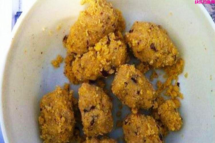 夏季钓鱼的两款自制饵，节约银子还制作简单，效果也是杠杠的(图3)