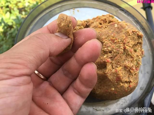 野钓鲤鱼用这3种饵料，每一种都很好用，大鲤鱼也能上钩(图5)