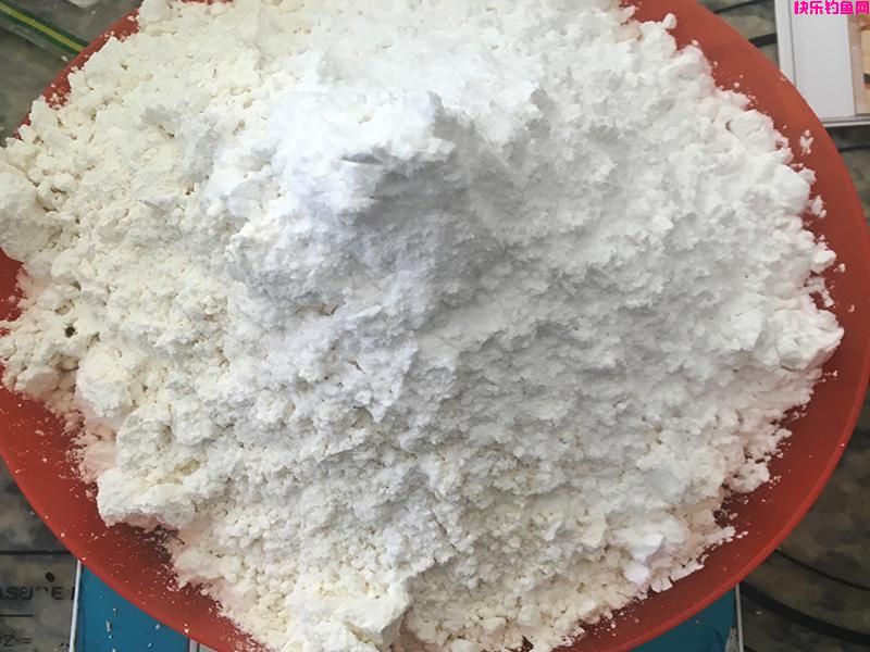 自制饵料时，这些物料必不可缺。想做好饵料的来看看(图5)