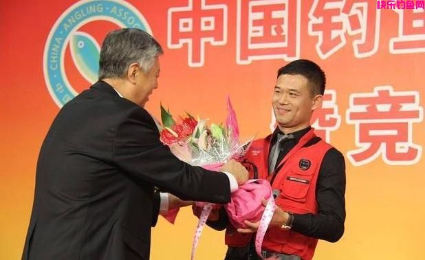 钓鱼圈流行的、经过实战的商品饵配方推荐(图4)
