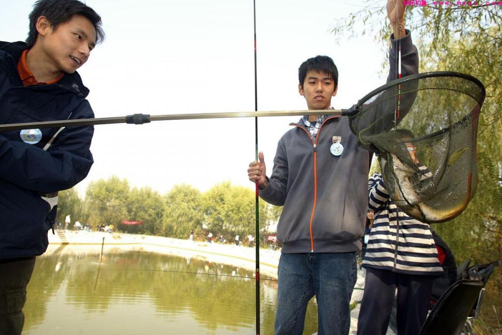 鲤鱼学会这样钓，每次出钓让你必有收获！(图1)