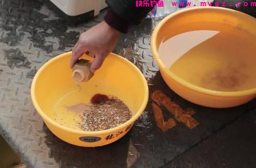 适合新手钓鲤鱼的方法，可钓到比平时多几倍的渔获！(图2)