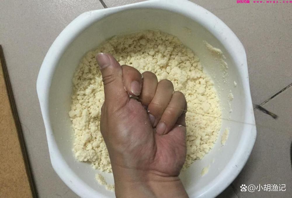 谷雨时节钓鲢鳙，窝料是很关键的一环，三分钟教你如何自制窝料(图5)