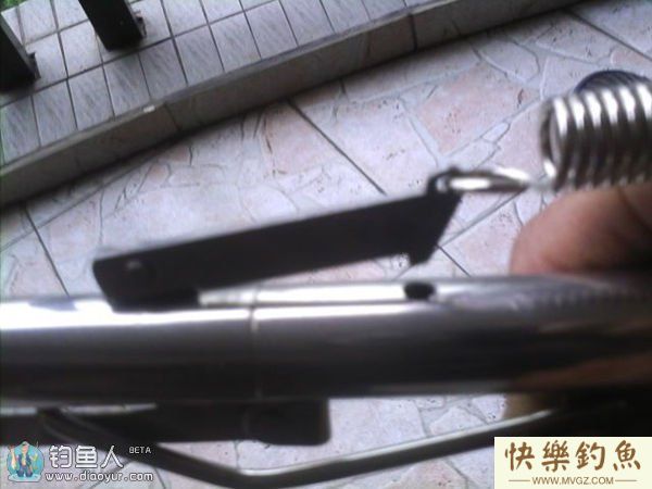浅谈弹簧杆玉米粒钓草、鲤、鳊鱼的体会(图2)