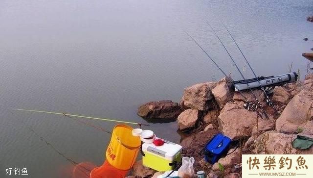 秋季海竿钓鲶鱼小技巧，你掌握了吗？(图1)