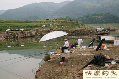 浅谈野外钓鱼装备如何安排(图1)