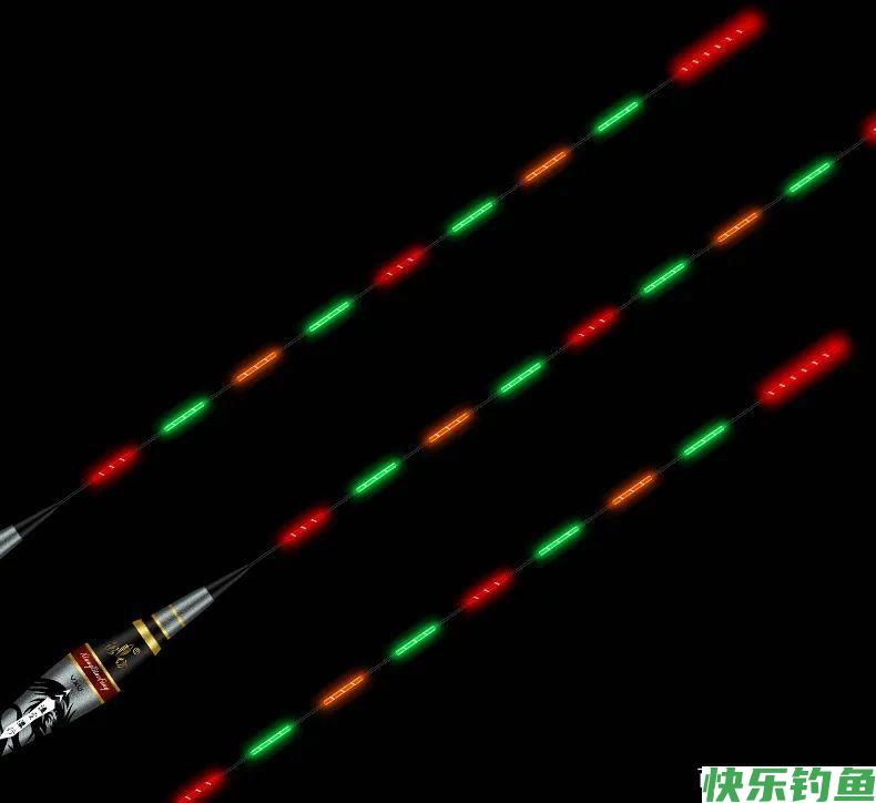 夜钓用夜光漂好，还是夜钓灯好？大神给你分析(图2)