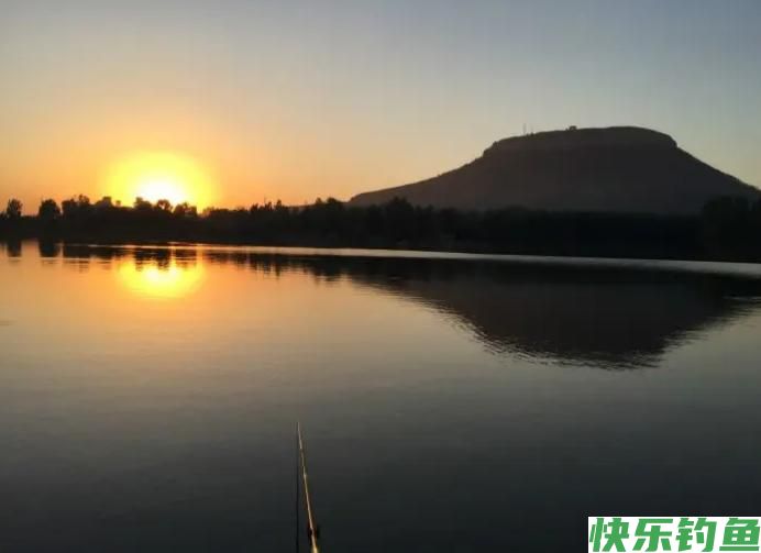 夏季野钓有规律,牢记5条“铁律”,可轻松连竿,爆护不再难(图5) 夏季野钓有规律,牢记5条“铁律”,可轻松连竿,爆护不再难(图5)
