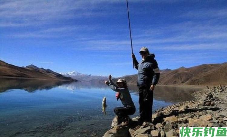 如何在夏季更好的钓到鳊鱼到爆护,看看这几个钓鱼技巧吧(图4) 如何在夏季更好的钓到鳊鱼到爆护,看看这几个钓鱼技巧吧(图4)