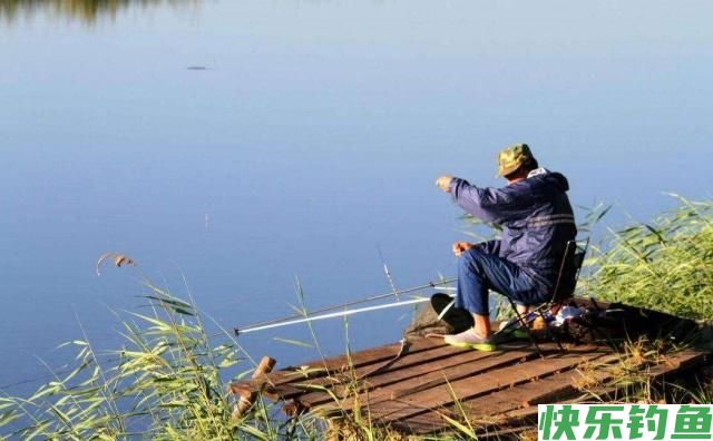 夏季垂钓鳊鱼小技巧，简单易学，只要掌握了就可以钓到鳊鱼(图1)
