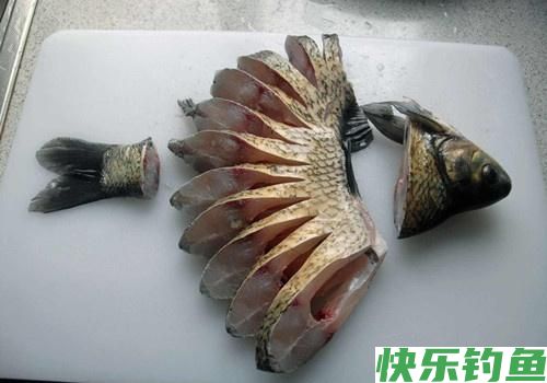 鳊鱼是我见过最好钓的鱼，一钓一箩筐！不要告诉我你还没钓过鳊鱼(图7)