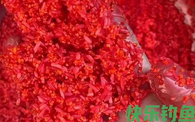 十一月钓鱼用什么窝料打窝？(图1)