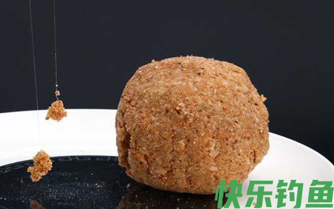 钓鲫鱼什么饵料最好用？(图5)