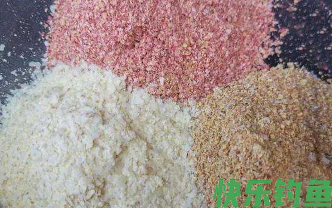 八月钓鱼用什么饵料最好？(图4)