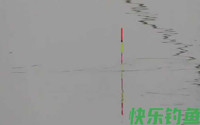 初冬钓鱼不开口怎么办？(图1)