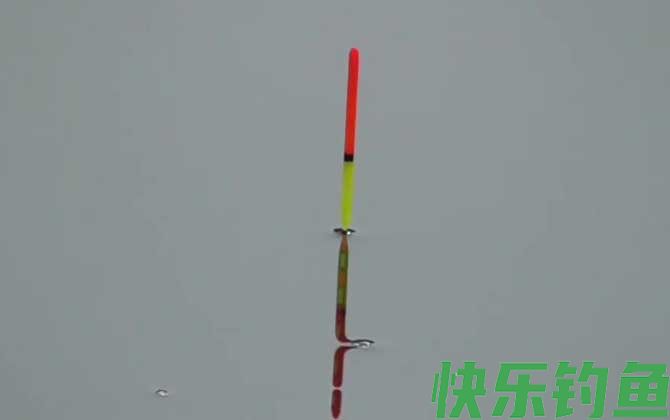 冬季钓鱼用七星漂好还是立漂好